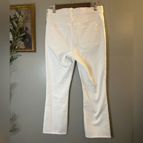 J.Crew Mid Rise Flare Crop Jeans White Raw Hem Size 28 Coastal Preppy - Picture 6 of 7